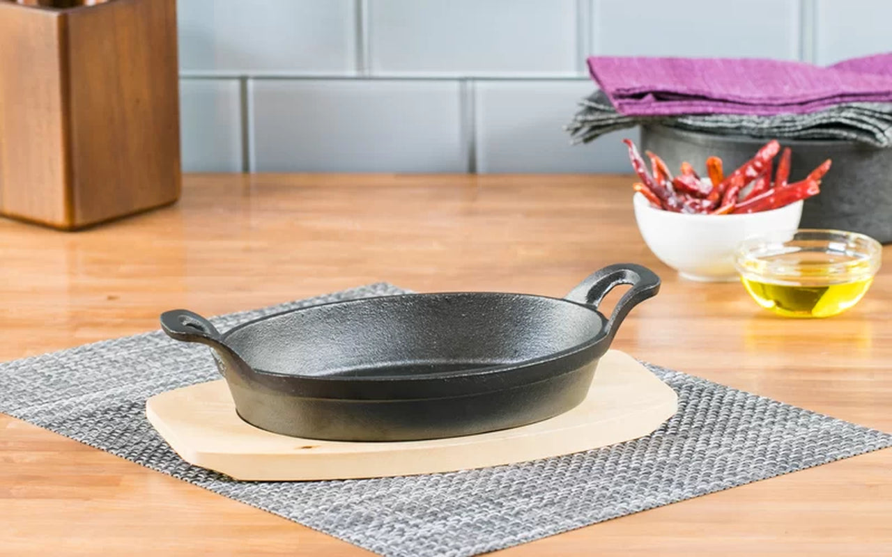 Fajita Time Seasoned Cast Iron Non-Stick 2 Piece Skillet Set